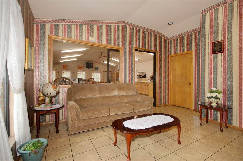 Tahlequah Oak Hill Inn And Suites מראה חיצוני תמונה